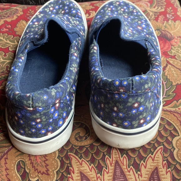 Canvas slip-on Womens RN092203 Black Poppy Size 6 Navy/Dark Blue Cute! - Picture 3 of 4